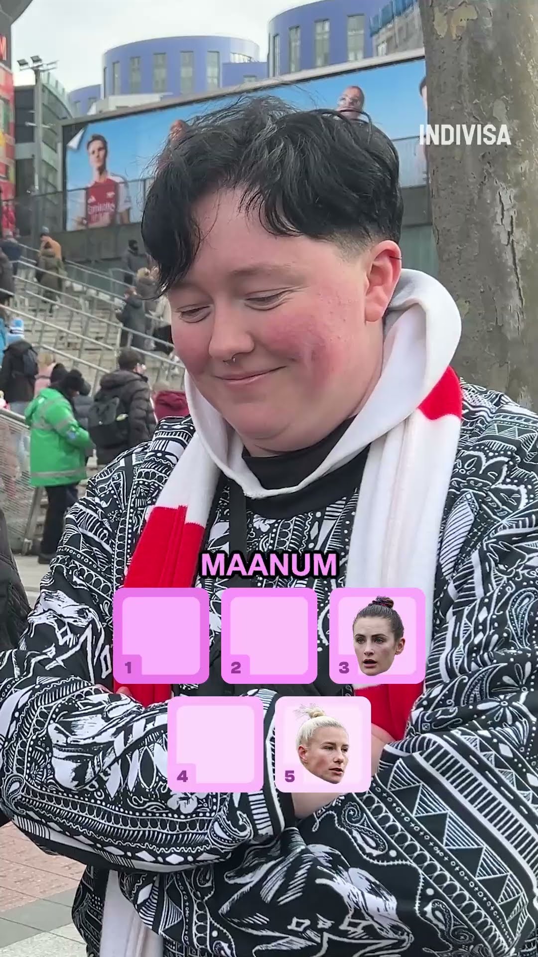 而出